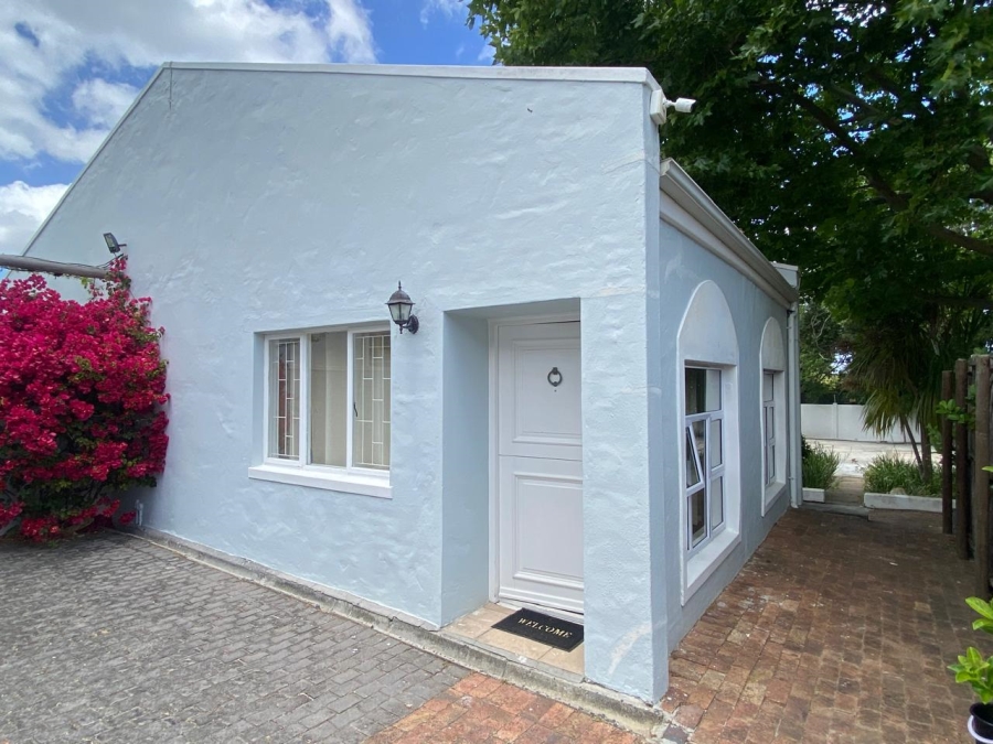 To Let 5 Bedroom Property for Rent in Constantia Western Cape